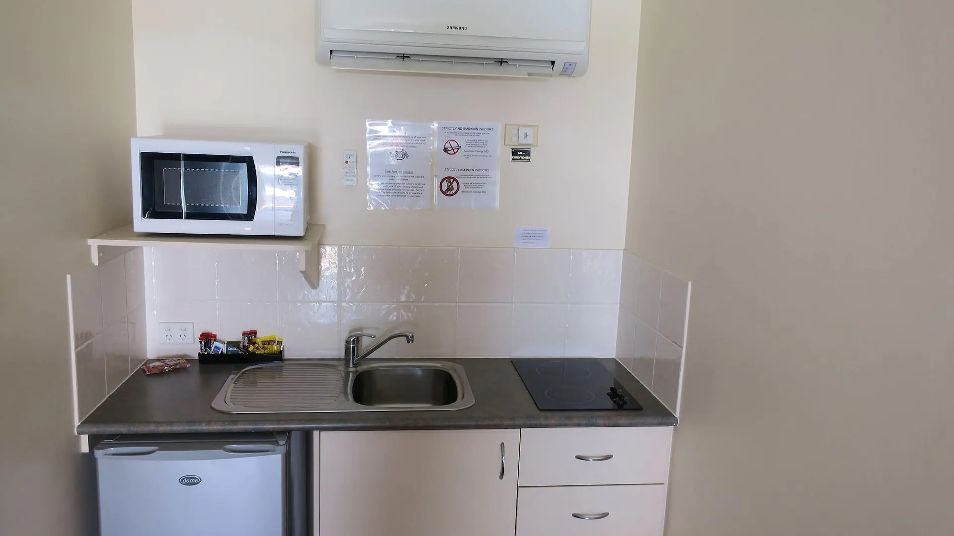 Caboolture Central Motor Inn, Sure Stay Collection By BW 4*,  Australia