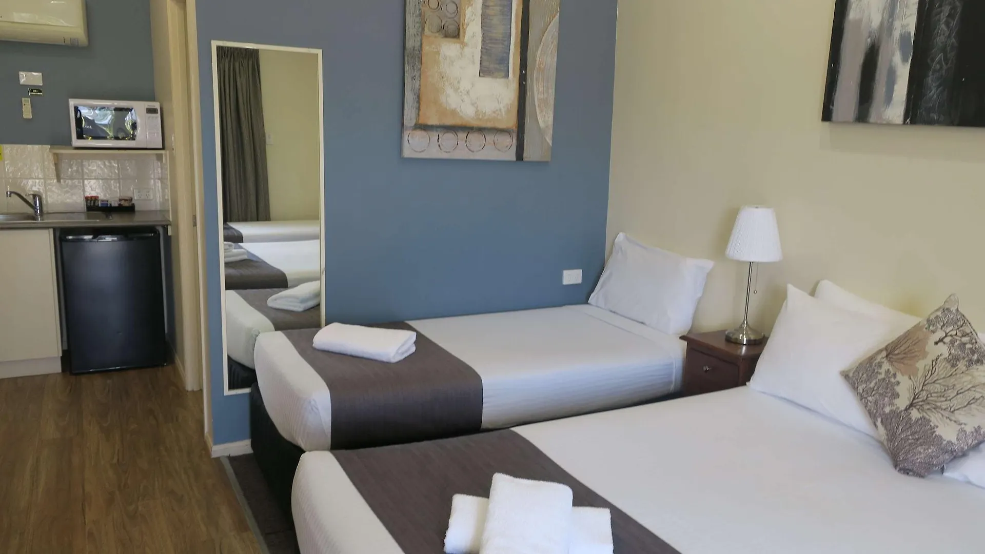 Motel Caboolture Central Motor Inn, Sure Stay Collection By BW