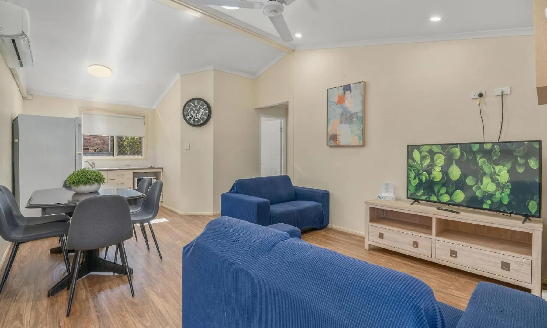 Caboolture Central Motor Inn, Sure Stay Collection By BW 4*,