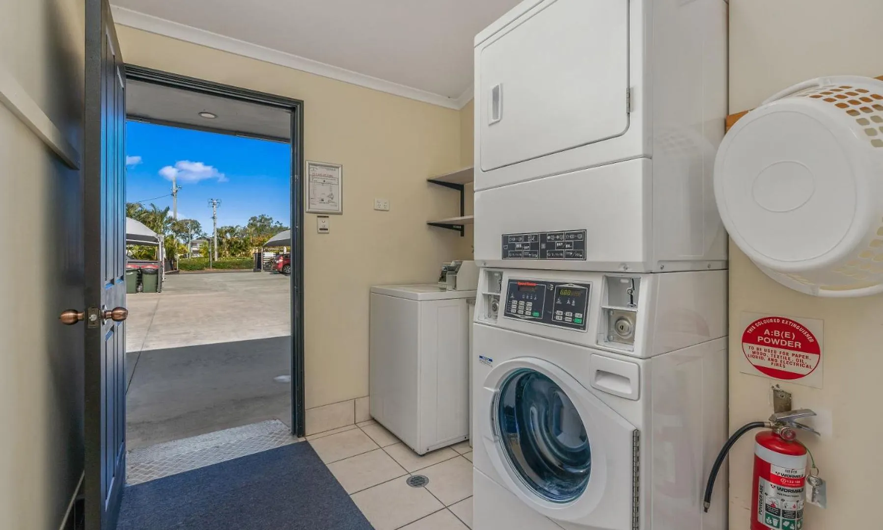 Motel Caboolture Central Motor Inn, Sure Stay Collection By BW
