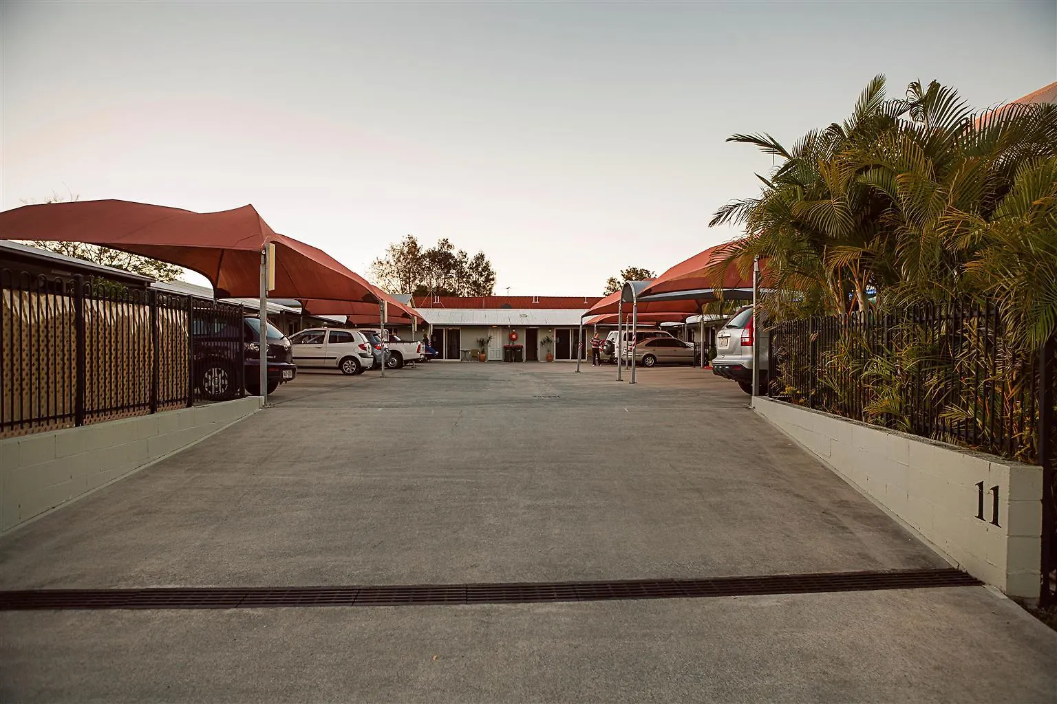 Motel Caboolture Central Motor Inn, Sure Stay Collection By BW