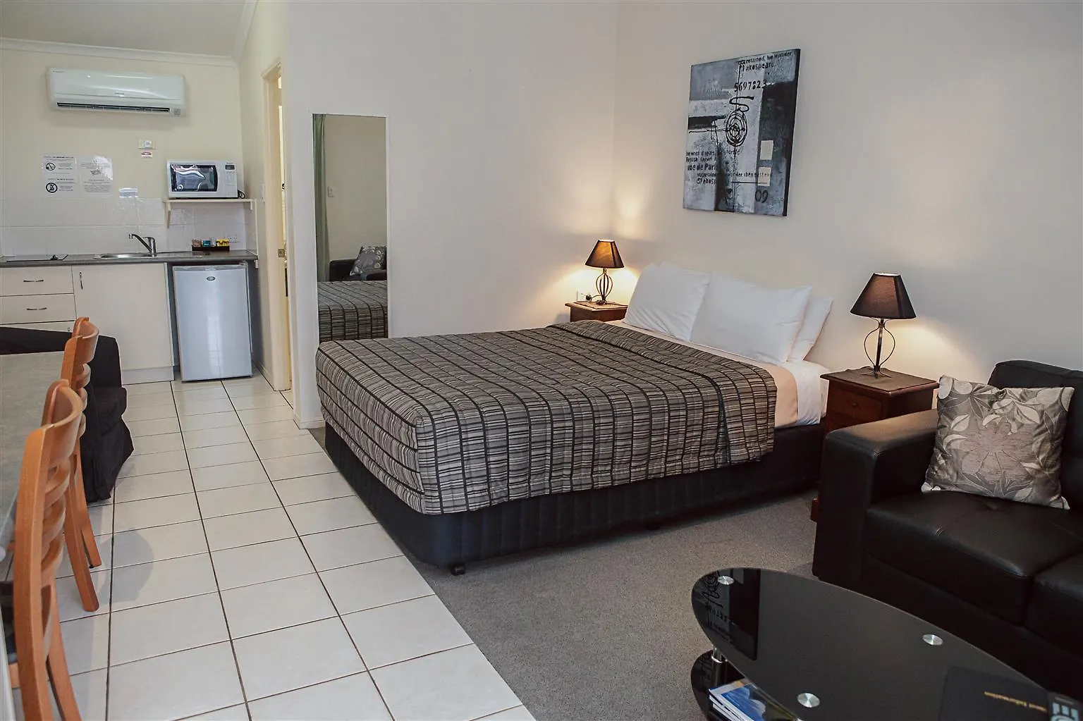 Motel Caboolture Central Motor Inn, Sure Stay Collection By BW
