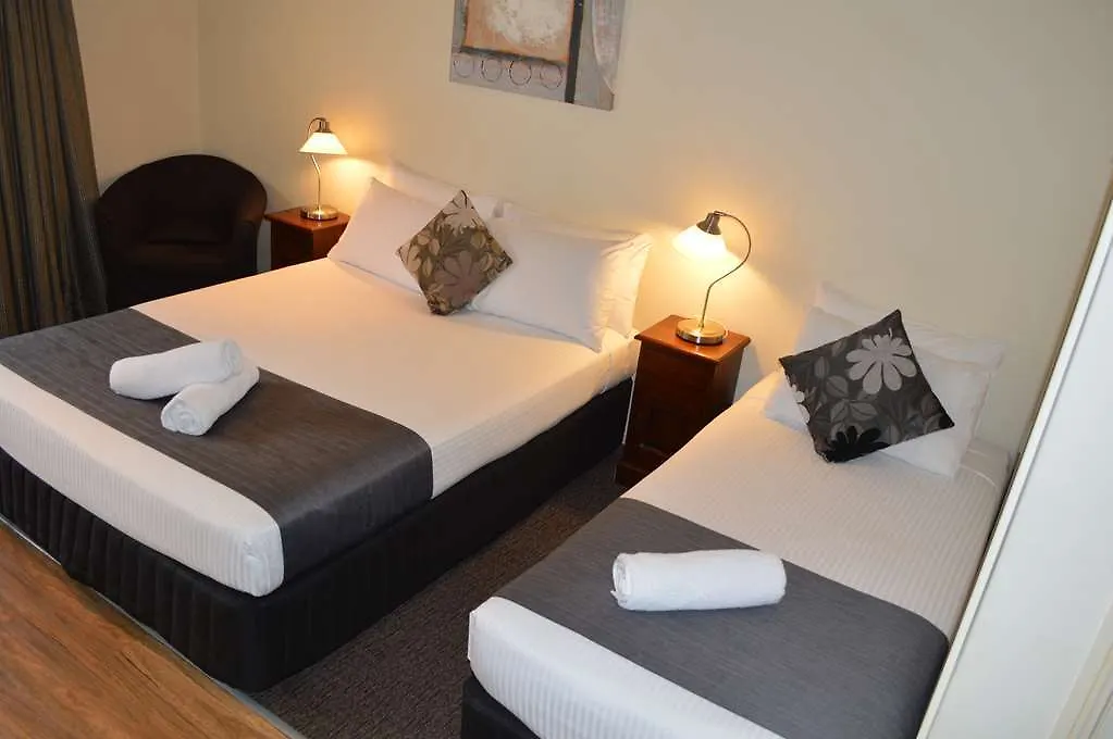 **** Motel Caboolture Central Motor Inn, Sure Stay Collection By BW Australia